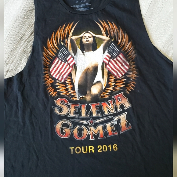 Selena Gomez Conert Tour t-shirt XXL - Picture 1 of 5